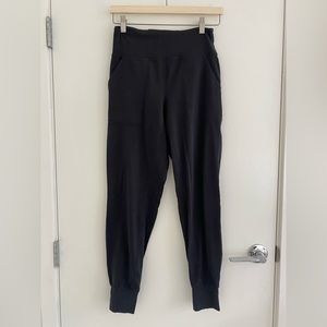 Lululemon Align Joggers Size 6